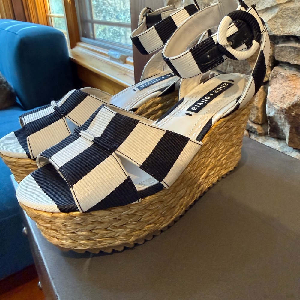 Alice + Olivia - NWOB Roberta Black and White Striped Wedges